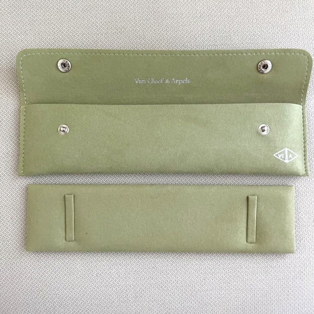 AUTH VAN CLEEF & ARPELS TRAVEL JEWELRY Bracelet Microfiber POUCH CASE & Storage